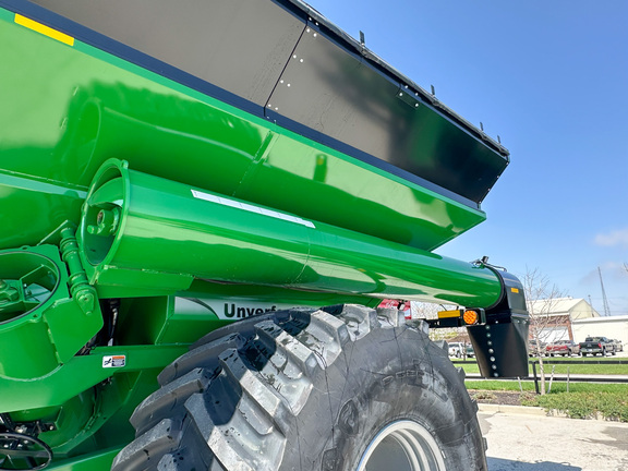 Unverferth 1160 Grain Cart