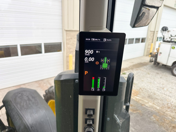 2024 John Deere 8R 370 Tractor