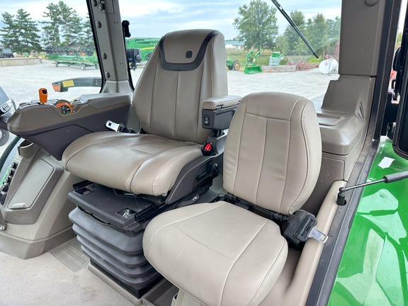 2024 John Deere 8R 370 Tractor