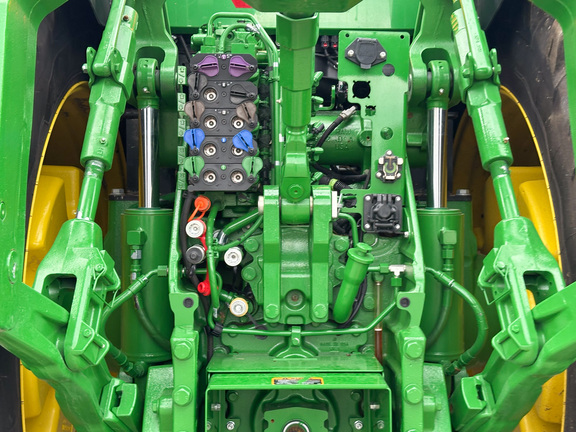 2024 John Deere 8R 370 Tractor