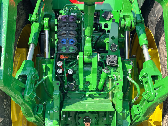 2024 John Deere 8R 370 Tractor