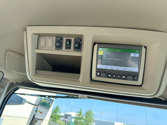 2024 John Deere 8R 370 Tractor