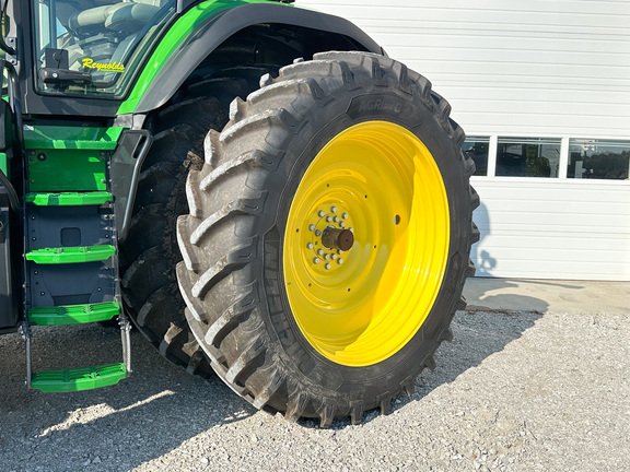 2024 John Deere 8R 370 Tractor