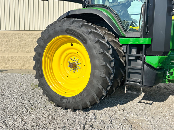 2024 John Deere 8R 370 Tractor