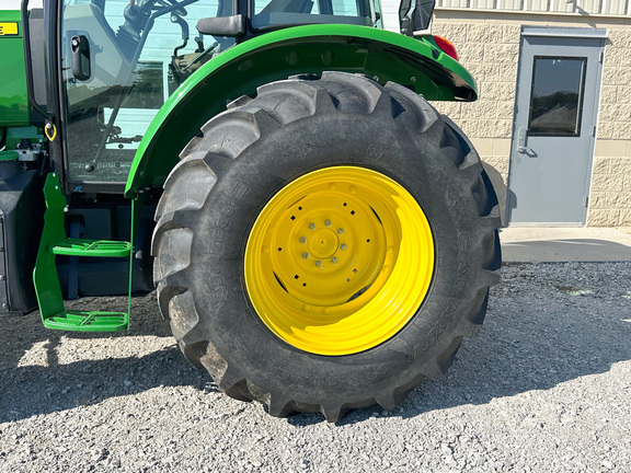 2024 John Deere 5100E Tractor