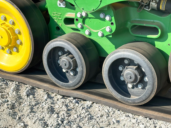 2024 John Deere 9RX 640 Tractor Rubber Track