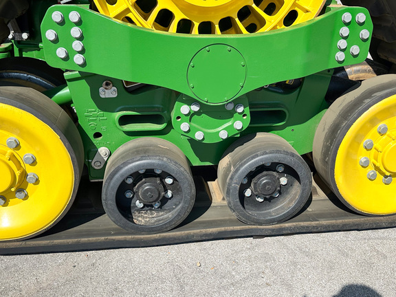 2024 John Deere 9RX 590 Tractor Rubber Track