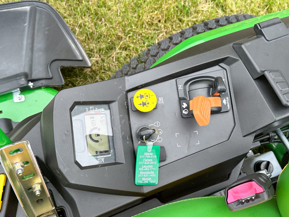 2024 John Deere Z530R Mower/Zero Turn