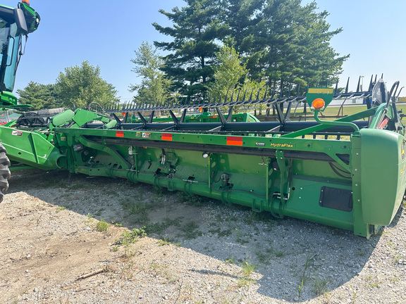 2018 John Deere 645FD Header Combine