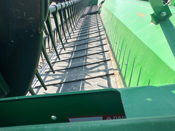 2018 John Deere 645FD Header Combine