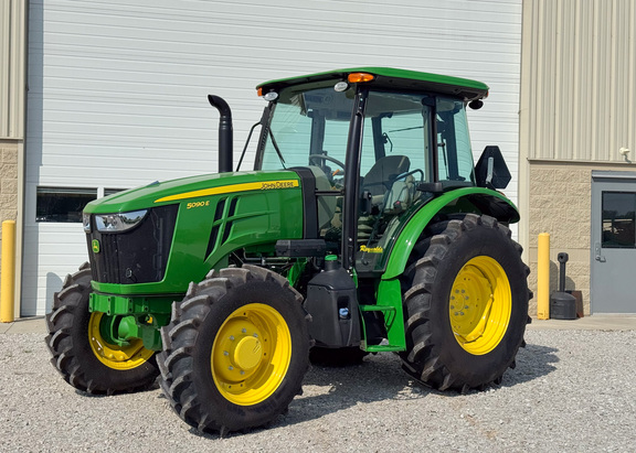 2024 John Deere 5090E Tractor