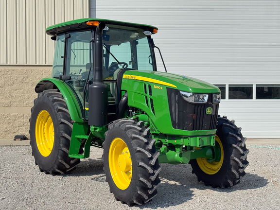2024 John Deere 5090E Tractor