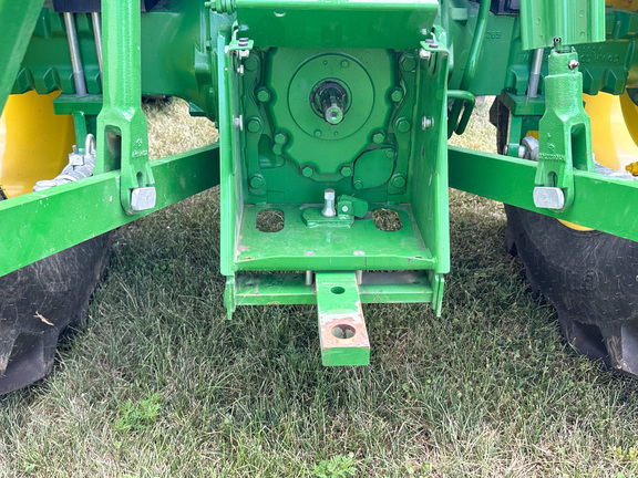 2023 John Deere 5075E Tractor