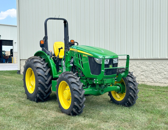 2023 John Deere 5075E Tractor