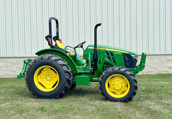 2023 John Deere 5075E Tractor
