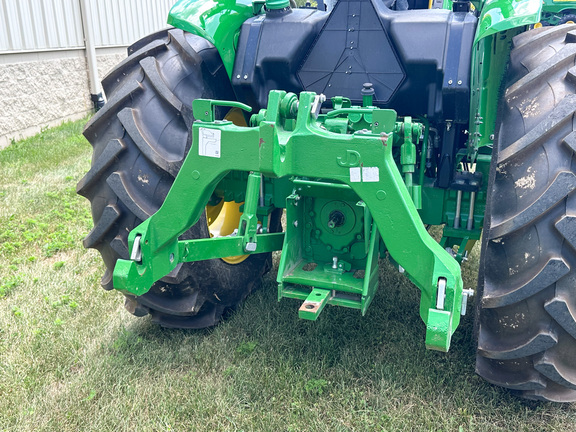 2023 John Deere 5075E Tractor