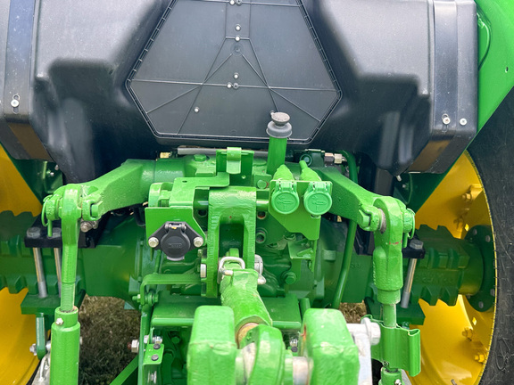 2023 John Deere 5075E Tractor