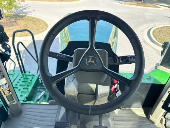 2025 John Deere 9RT 590 Tractor Rubber Track