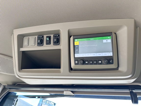 2025 John Deere 9RT 590 Tractor Rubber Track