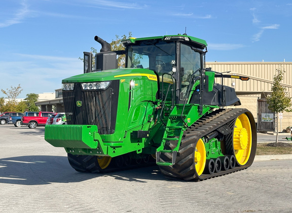 2025 John Deere 9RT 590 Tractor Rubber Track