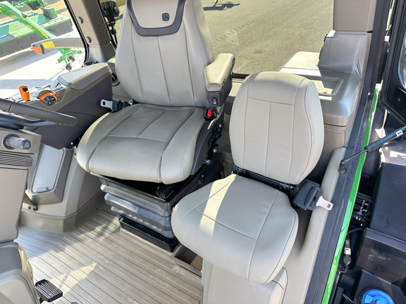 2025 John Deere 9RT 590 Tractor Rubber Track