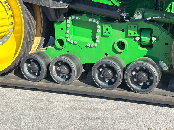 2025 John Deere 9RT 590 Tractor Rubber Track