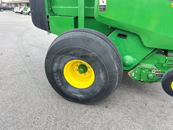 2018 John Deere 560M Baler/Round