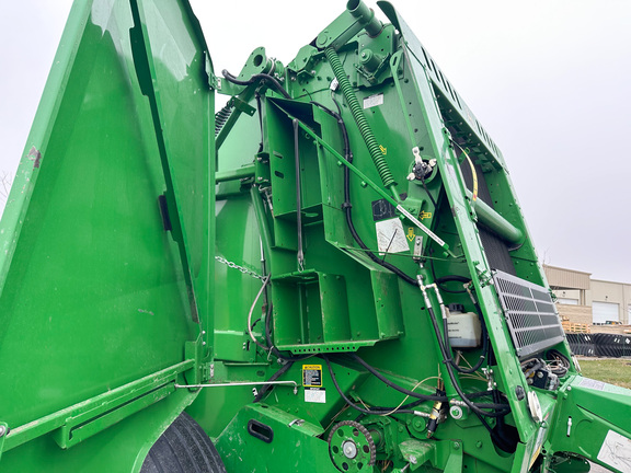 2018 John Deere 560M Baler/Round