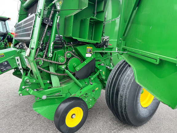 2018 John Deere 560M Baler/Round