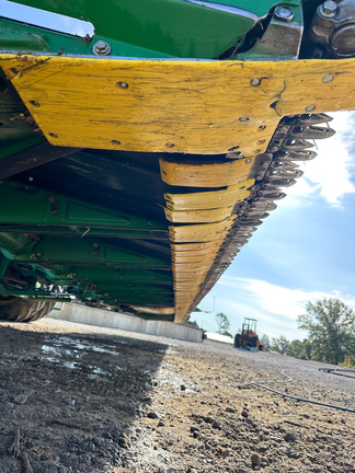 2013 John Deere 640FD Header Combine