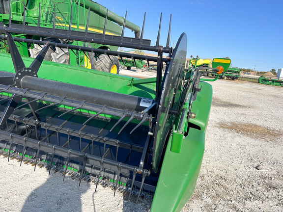 2013 John Deere 640FD Header Combine
