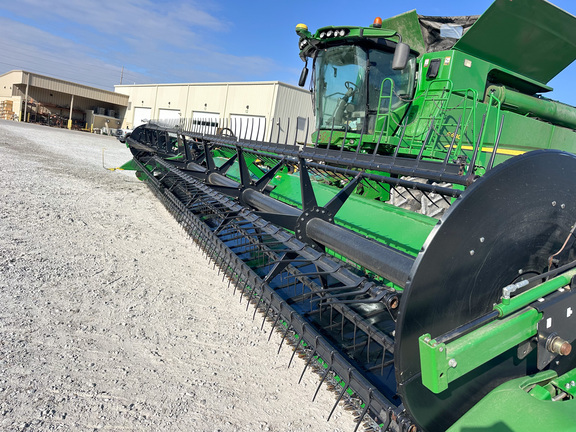 2013 John Deere 640FD Header Combine