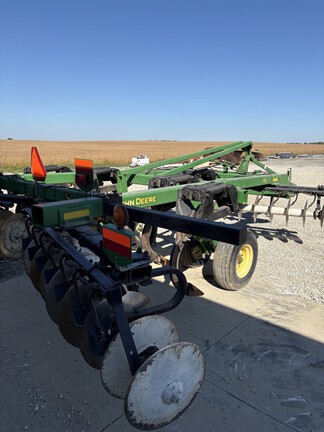 2004 John Deere 512 Disk Ripper