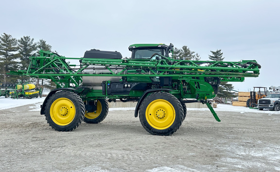2025 John Deere 412R Sprayer/High Clearance