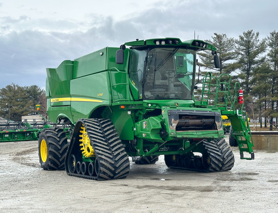 2024 John Deere S790 Combine