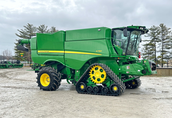 2024 John Deere S790 Combine