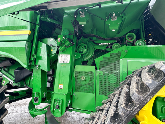 2024 John Deere S790 Combine