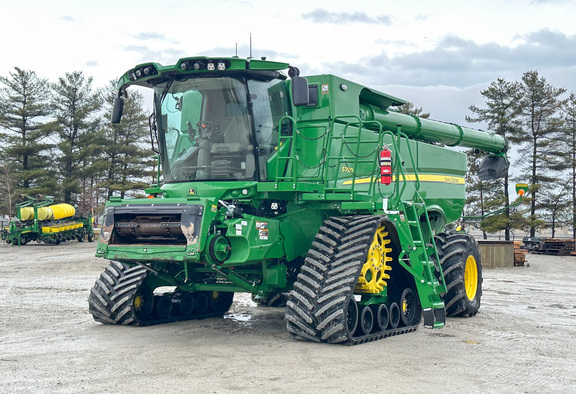 2024 John Deere S790 Combine