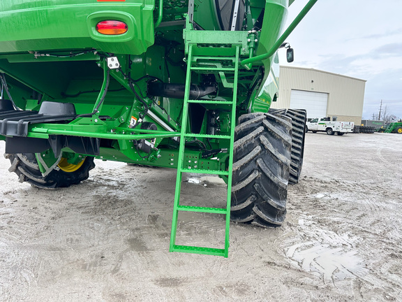 2024 John Deere S790 Combine