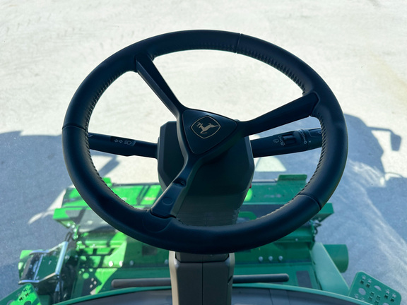 2025 John Deere S7 800 Combine