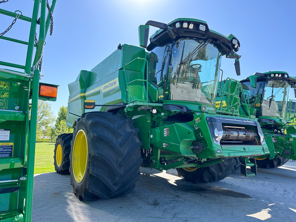 2025 John Deere S7 800 Combine