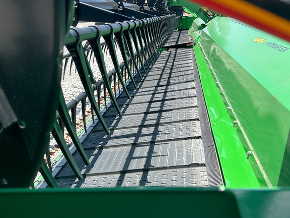 2024 John Deere RD45F Header Combine