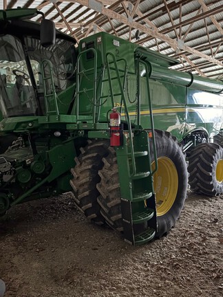 2021 John Deere S780 Combine