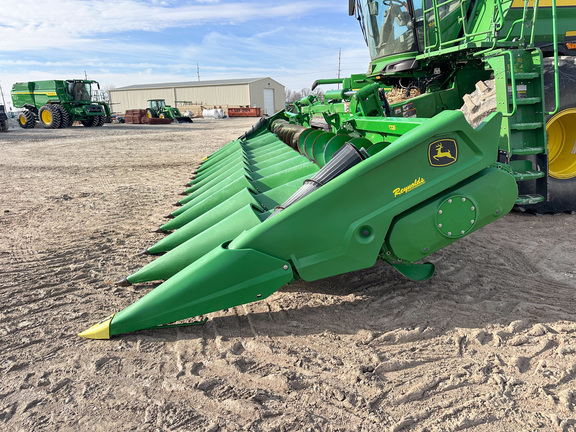 2024 John Deere C12F Header Corn Head