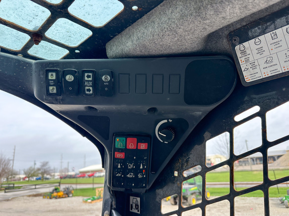 2019 John Deere 324G Skid Steer Loader