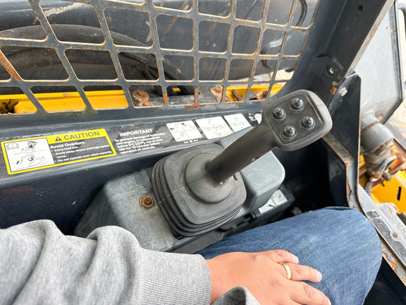 2019 John Deere 324G Skid Steer Loader