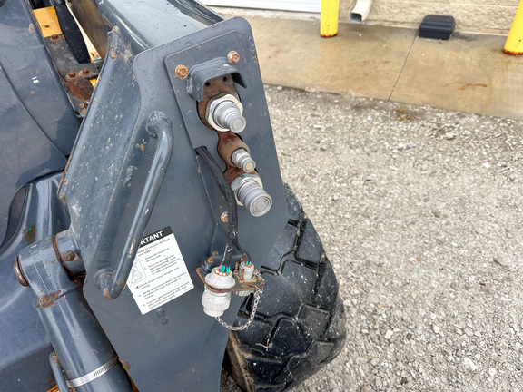 2019 John Deere 324G Skid Steer Loader