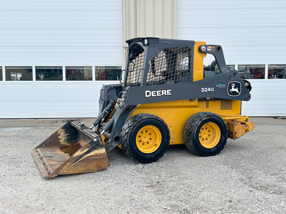 2019 John Deere 324G Skid Steer Loader