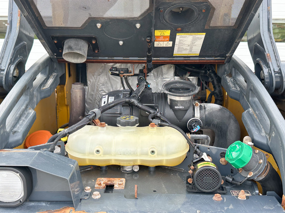 2019 John Deere 324G Skid Steer Loader