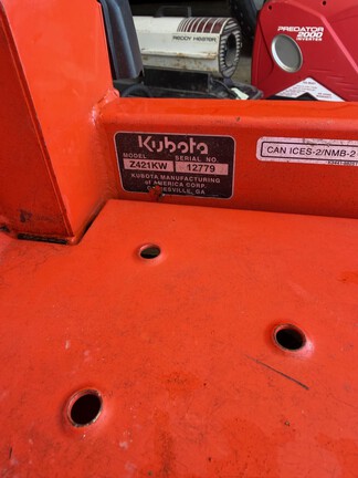 2017 Kubota Z421 Mower/Zero Turn